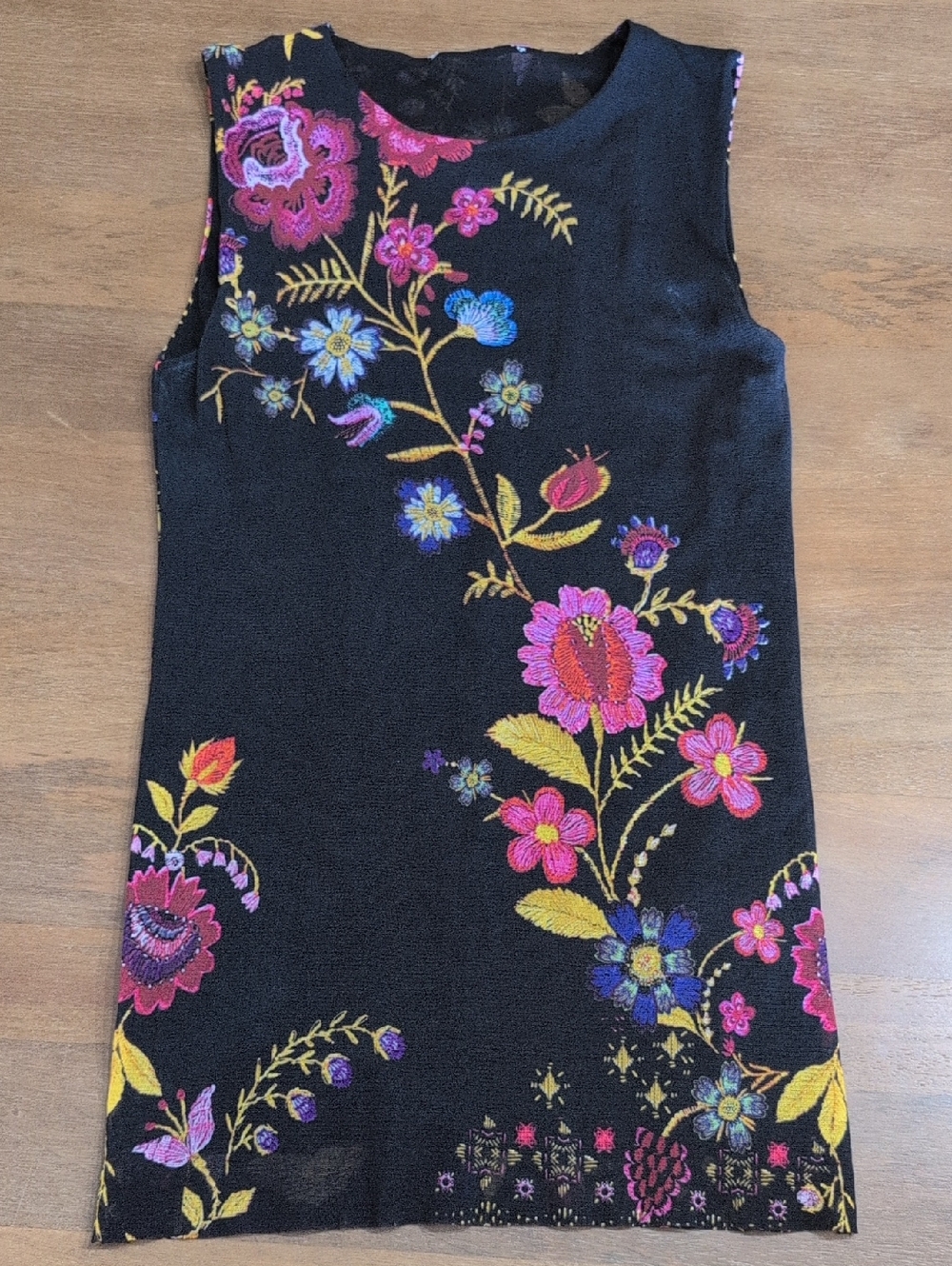 Fuzzi Jean Paul G. Black Floral Top